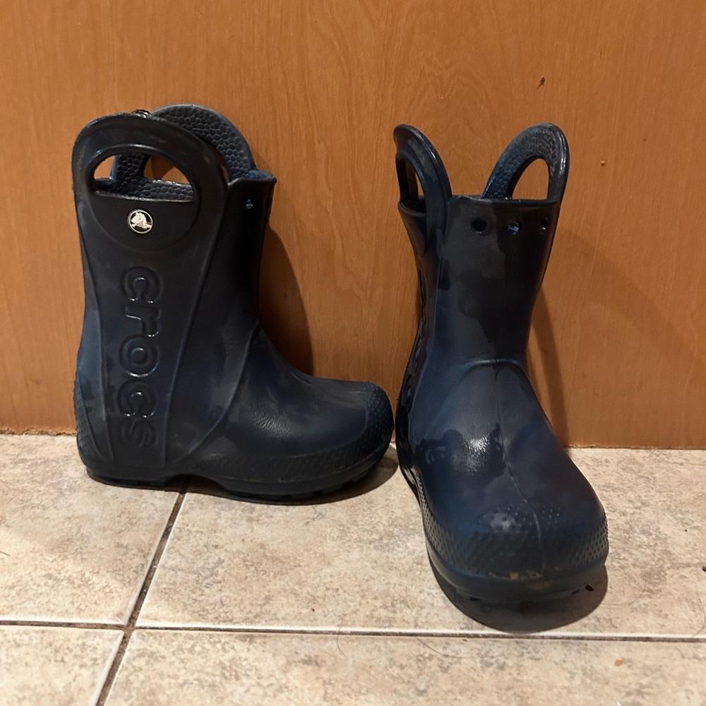Toddler Croc Rain Boots size 8
